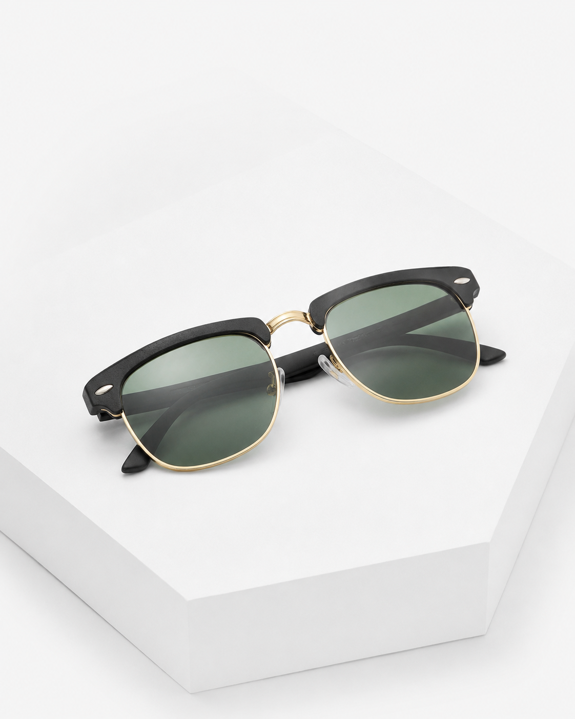 Lunette Noir Club